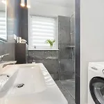 Comfortable Apartment, Pool, Close To The *