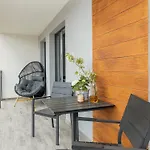Comfortable Apartment, Pool, Close To The *