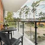 Lejlighed Comfortable Apartment, Pool, Close To The Pobierowo
