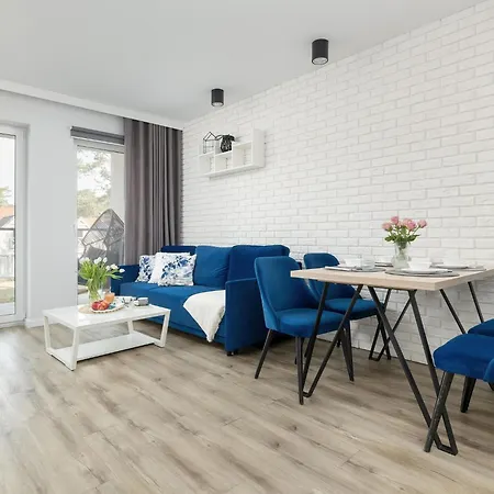 アパート Comfortable Apartment, Pool, Close To The ポビエロボ
